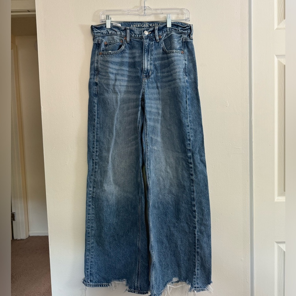AE Baggy Wide-Leg Jeans